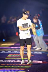 BIB: 
                            <button type="button" onclick="openModal(25217854)" class="btn btn-primary btn-sm float-right btn-popup" data-toggle="modal" data-target=".modal-high-quality">
                        <i class="fas fa-shopping-cart"></i> Add to Cart
                    </button>
                                            <button type="button" onclick="isThisMe(25217854, true)" class="btn btn-success btn-sm float-right btn-popup btn-isme hidden" data-toggle="tooltip" data-placement="bottom" title="นี่คือรูปของคุณใช่ไหม คลิกที่นี่เพื่อเอาเข้าอัลบั้ม">
                        <i class="fas fa-plus"></i> Add to album
                    </button>
                    <button type="button" onclick="isThisMe(25217854, false)" class="btn btn-warning btn-sm float-right btn-popup btn-isnotme hidden">
                        <i class="fas fa-ban"></i> Remove from album
                    </button>